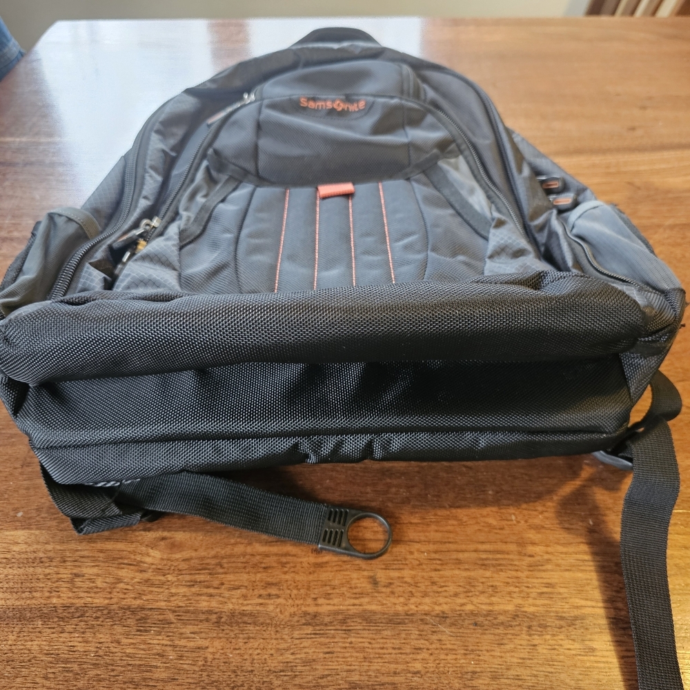 Samsonite Tectonic 2 Backpack Large Electronic Ai… - image 3